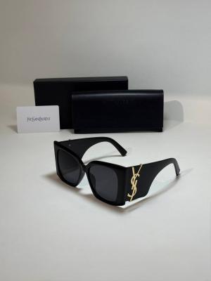 Yves Saint Laurent Siyah Kadın Gözlük